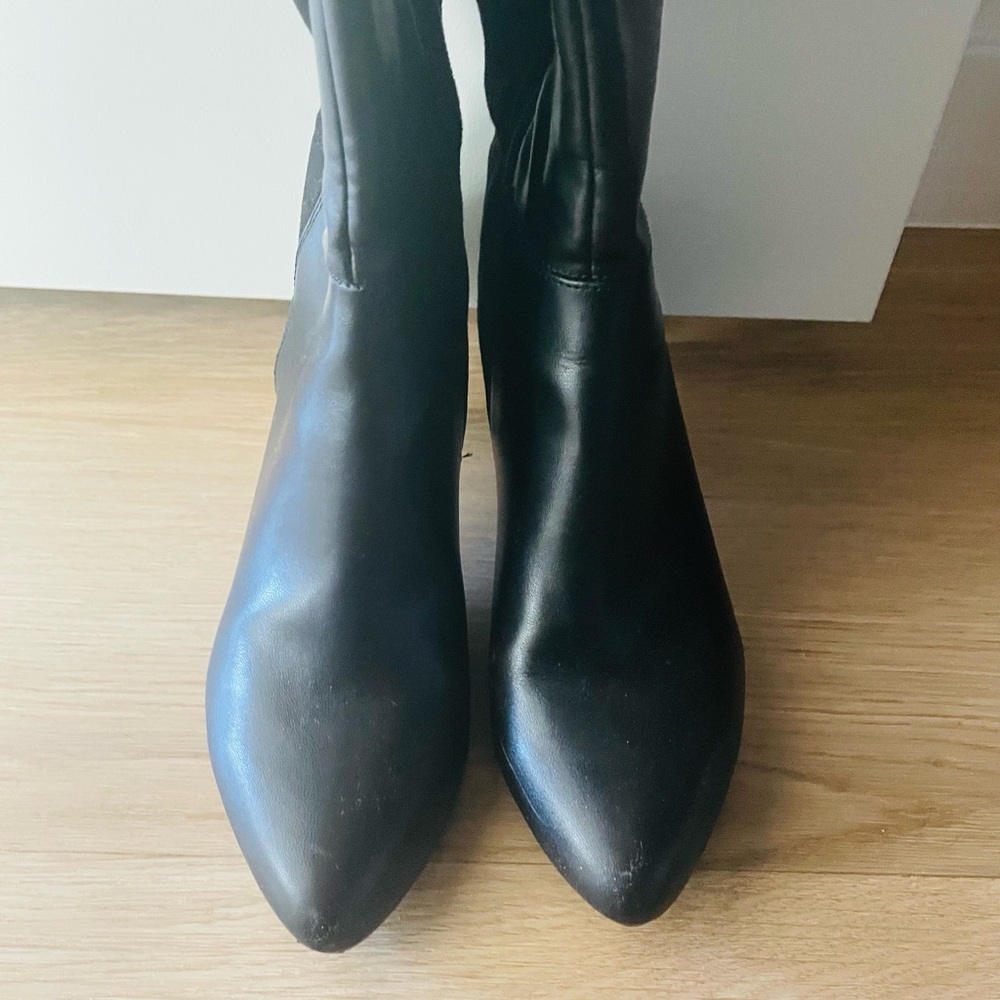 Elegant Black Women's Boots